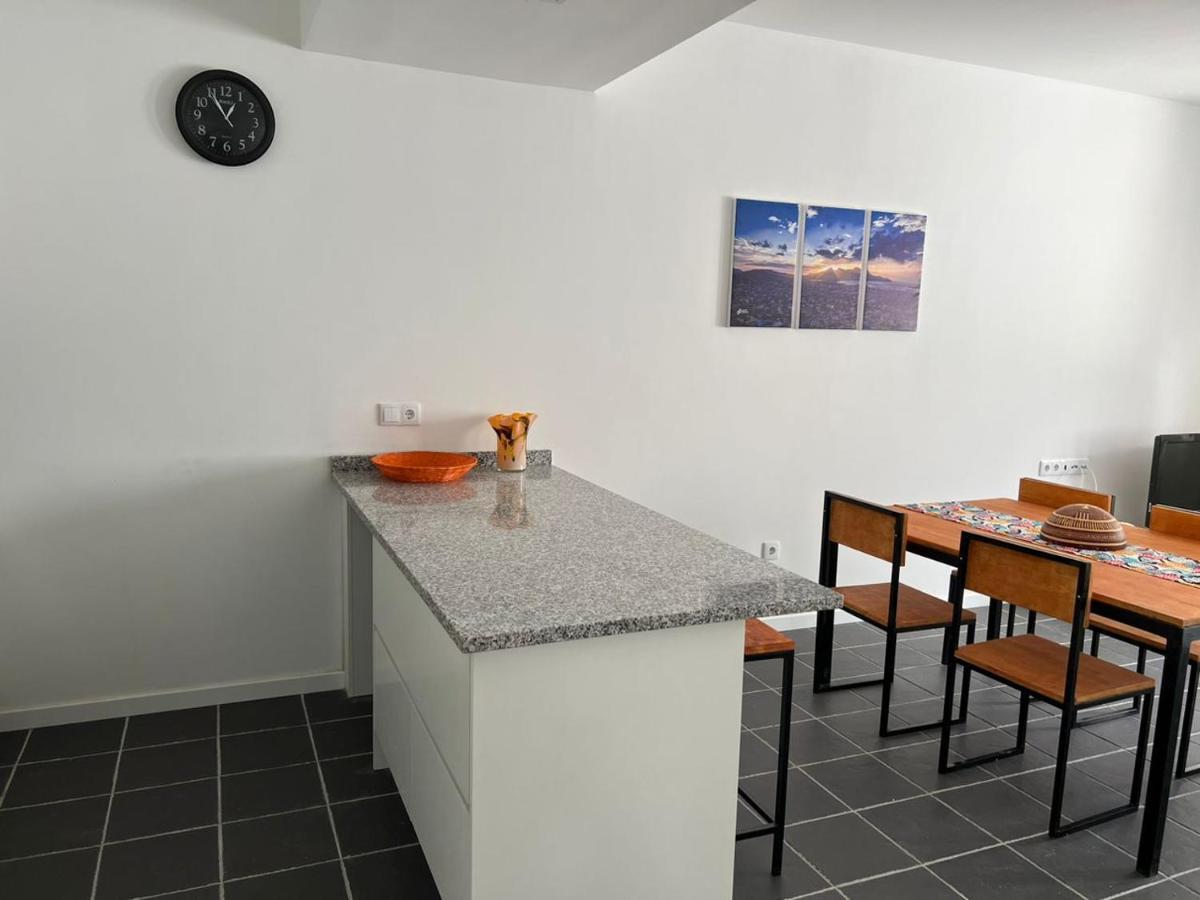 Tia Nita Apartamentos Mindelo Bagian luar foto