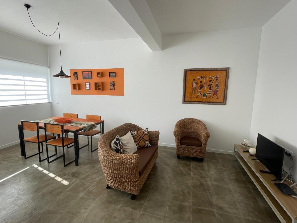 Tia Nita Apartamentos Mindelo Bagian luar foto